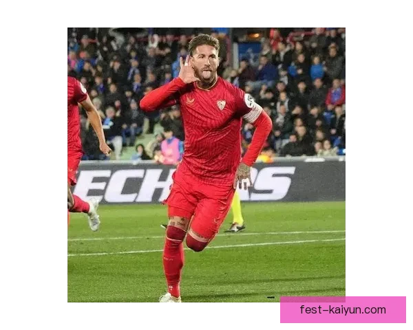 纽卡斯尔联持续强势表现,英超赛场逐渐崭露头角,备受关注。 纽卡斯尔联持续强势表现,英超赛场逐渐崭露头角,备受关注。