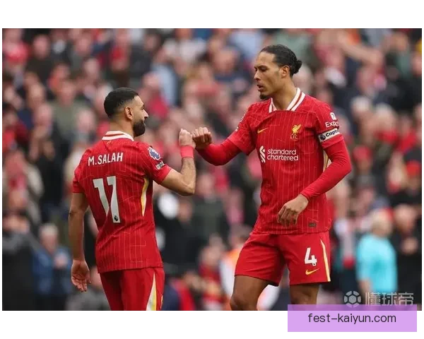 范戴克续约谈判进展引起球迷关注，未来动向备受期待