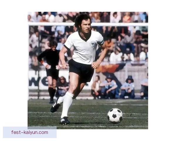 贝肯鲍尔战术演变史揭示其影响力与现代足球发展趋势