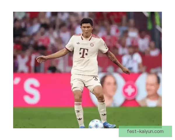 金玟哉在德甲冠军争夺中发挥稳定，成为球队不可或缺的一员。